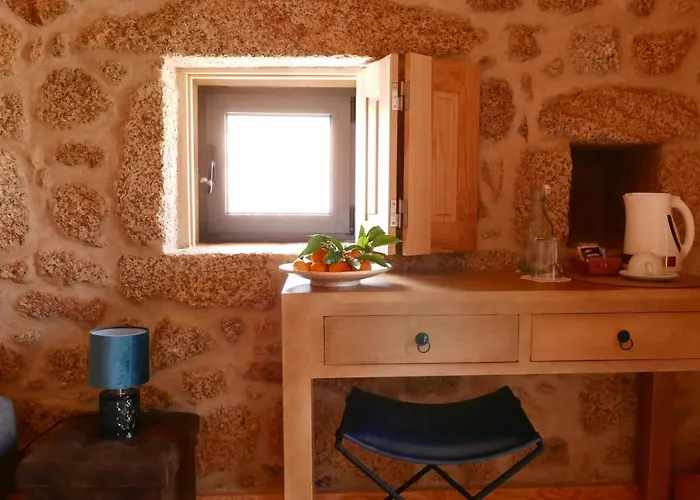 Quinta De São Pedro De Vir-a-corça Em Couette-café