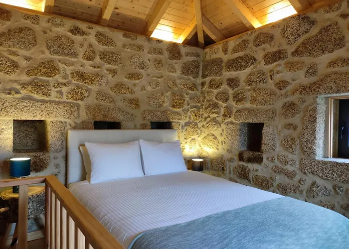 Quinta De São Pedro De Vir-a-corça Em Couette-café