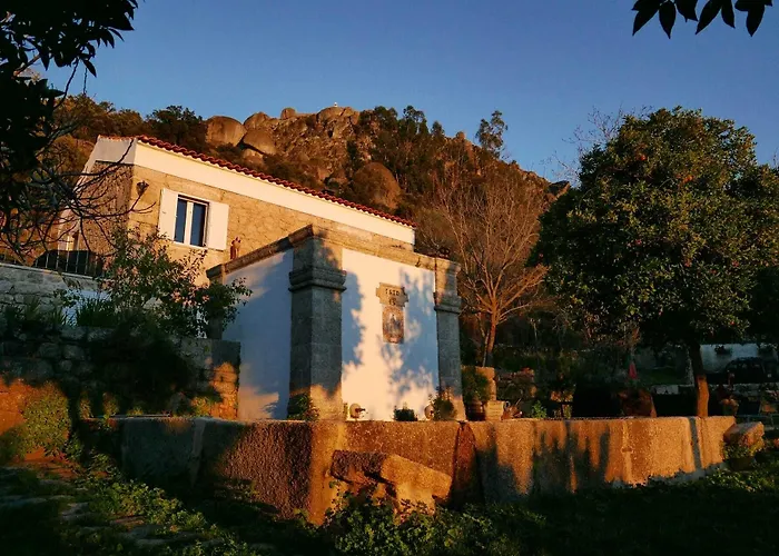 Quinta De São Pedro De Vir-a-corça Em Couette-café 3*