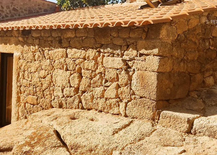 Quinta De São Pedro De Vir-a-corça Em 3*