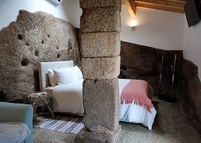 Quinta De São Pedro De Vir-a-corça Em 3*